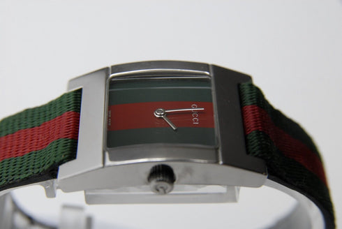 【 EXC+5 】 GUCCI 7700L Green & Red Dial 3 ATM W.R Quartz 24mm Women's WatchJAPAN