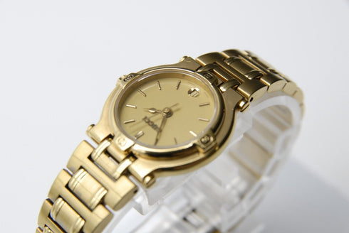【 BOXED Near MINT 】 Gucci 9200L Date Gold Dial 3 ATM W.R Quartz Watch from JAPAN