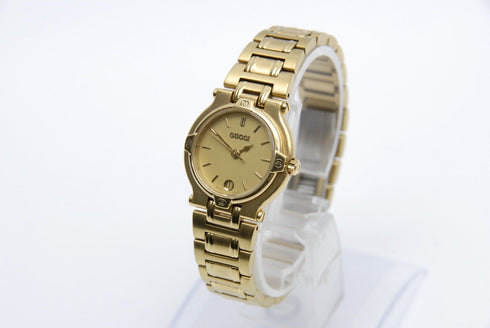 【 BOXED Near MINT 】 Gucci 9200L Date Gold Dial 3 ATM W.R Quartz Watch from JAPAN